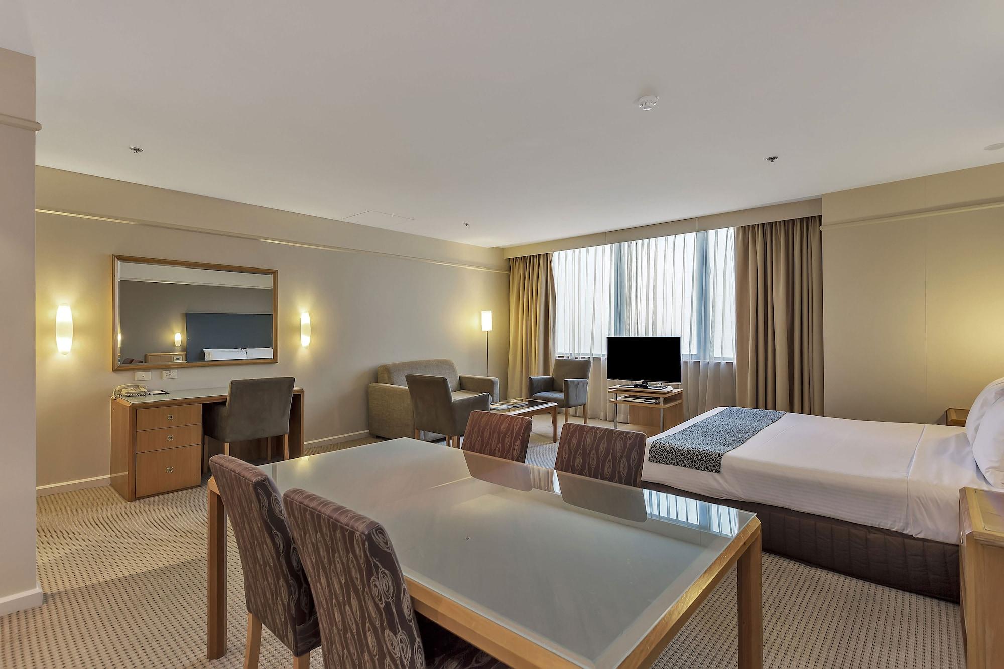 Stamford Plaza Adelaide Hotel Luaran gambar Suite