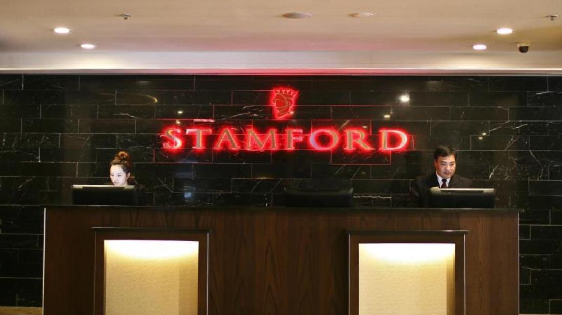 Stamford Plaza Adelaide Hotel Luaran gambar Stamford logo at the reception of the hotel