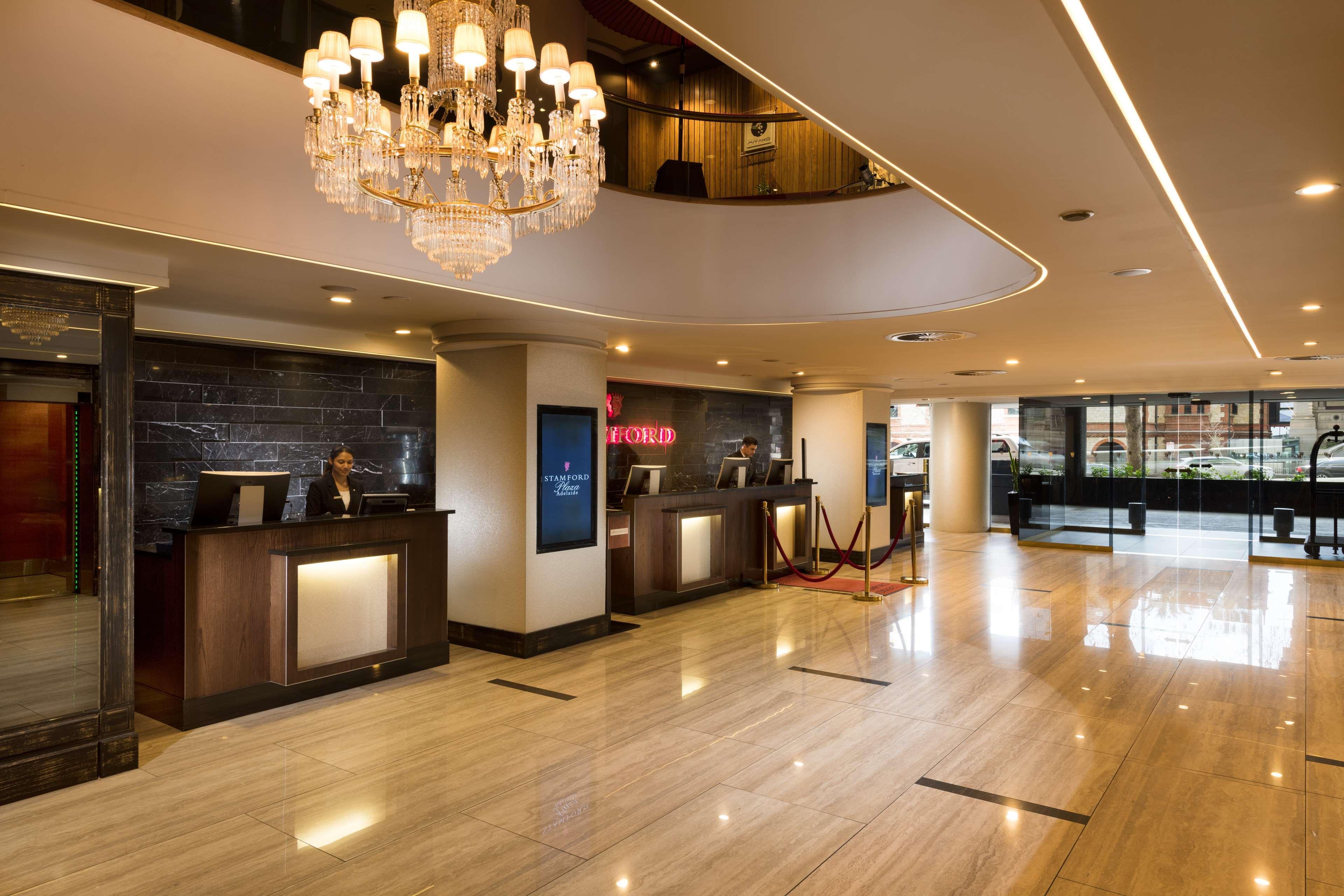 Stamford Plaza Adelaide Hotel Luaran gambar Lobby